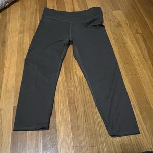 Fabletics capris dark gray